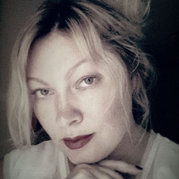 Meet your Posher, Angelika - Picture 1 of 1